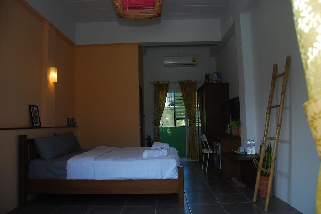 ホテル Bann Pin Kaew チェンライ 部屋 写真